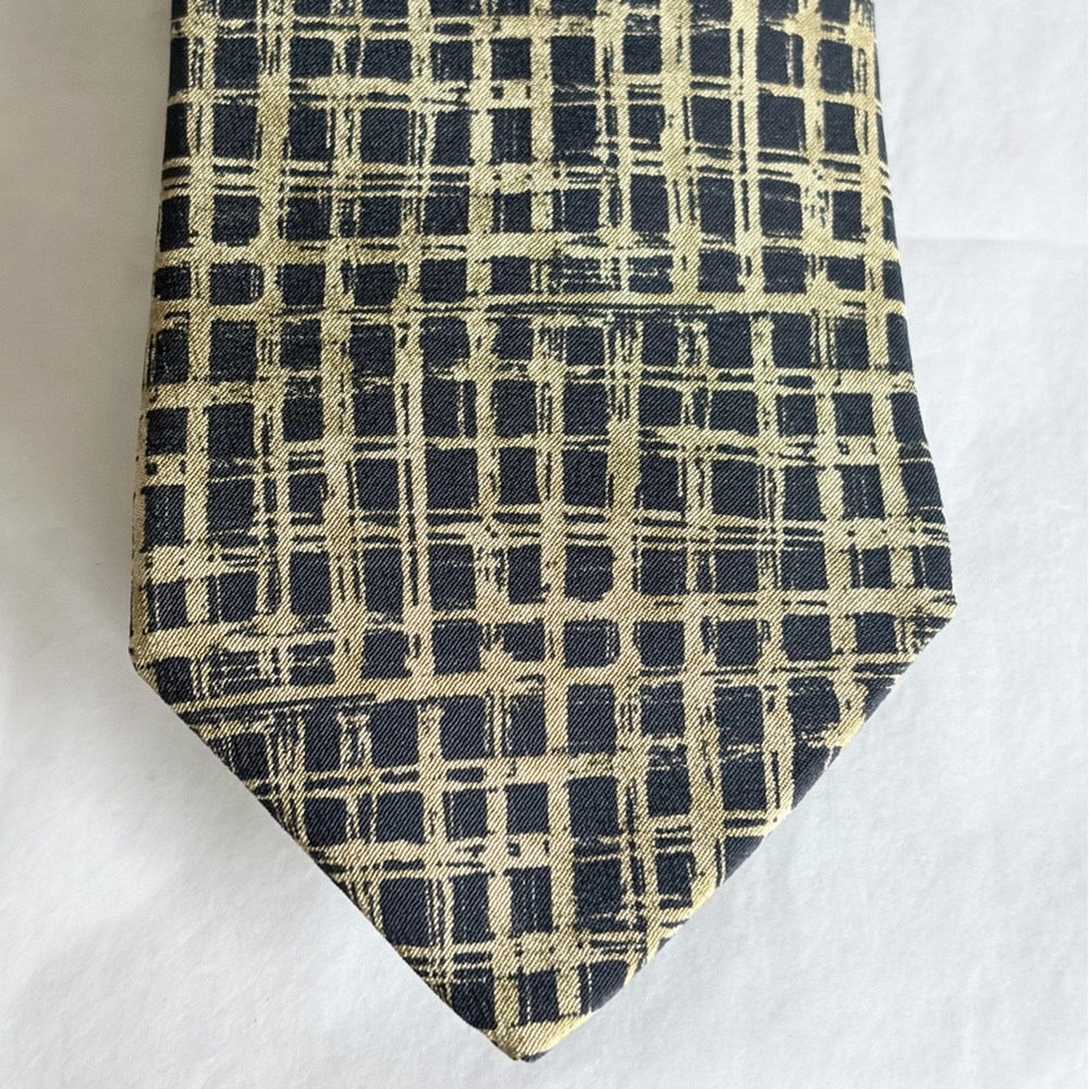 Brooks Brothers Navy Beige Check Silk Tie Men's Classic Business Necktie